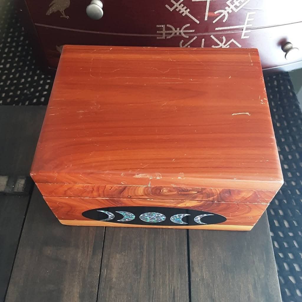 Wooden box with moon phase, please read