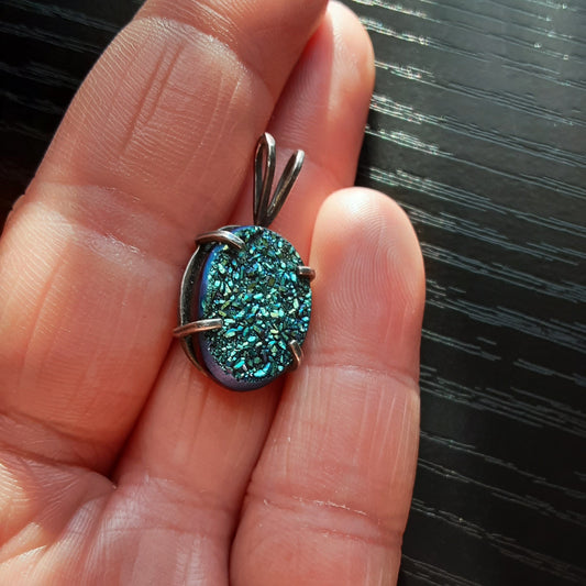 Sterling silver and blue druzy pendant- please read