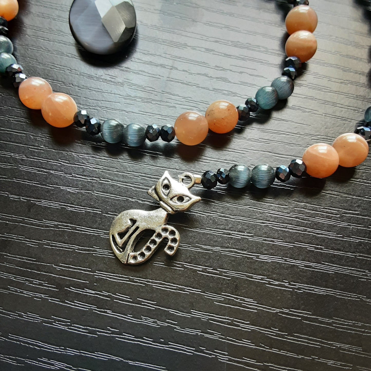 Bast prayer beads