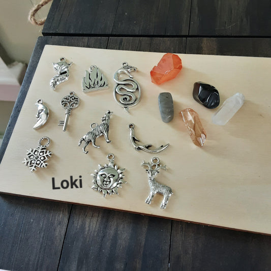 Loki charm casting set with gemstone