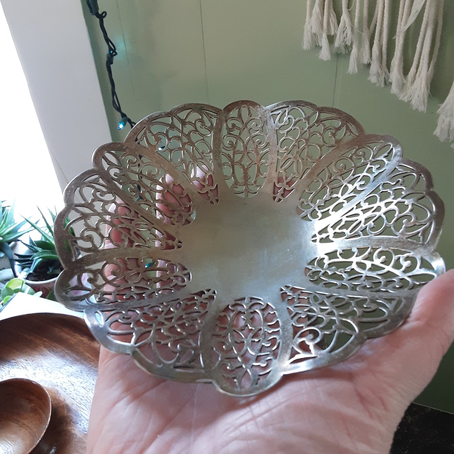 Altar dish or earring holder