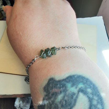 Not moldavite bracelet lol