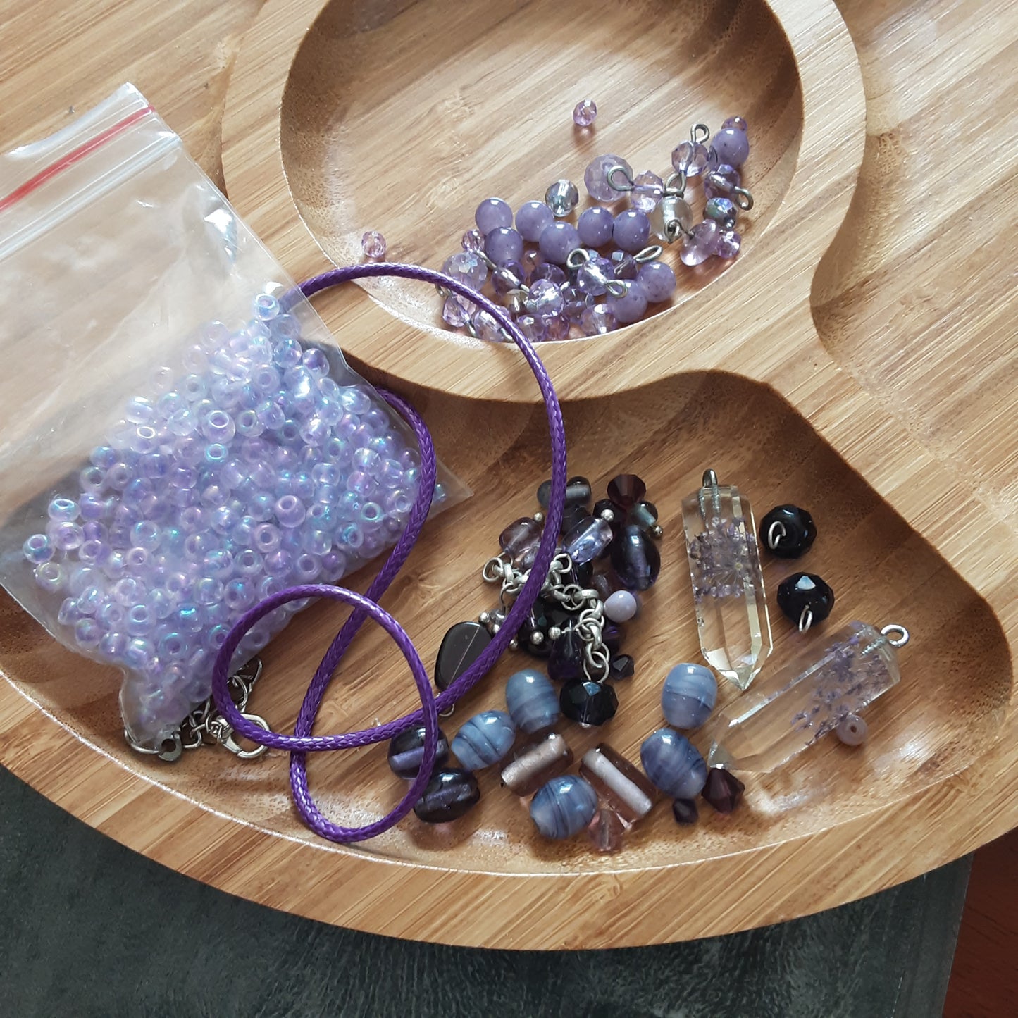 Purple bead and flower pendant mix