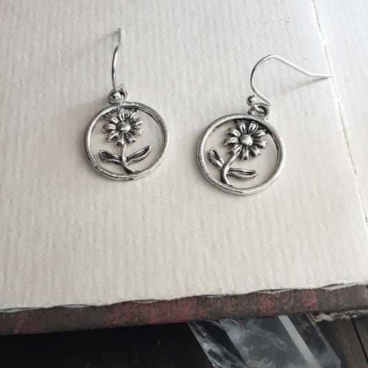 Daisy earrings