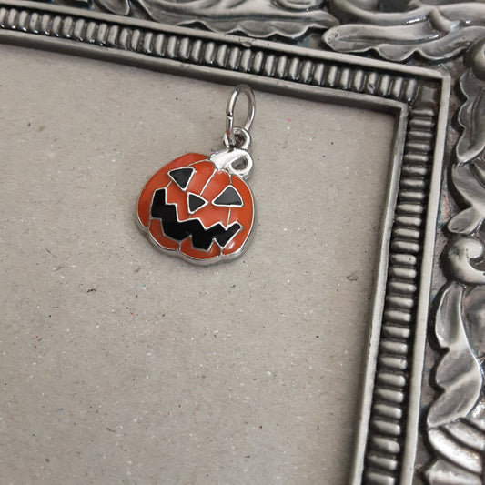 Jack O' Lantern charm