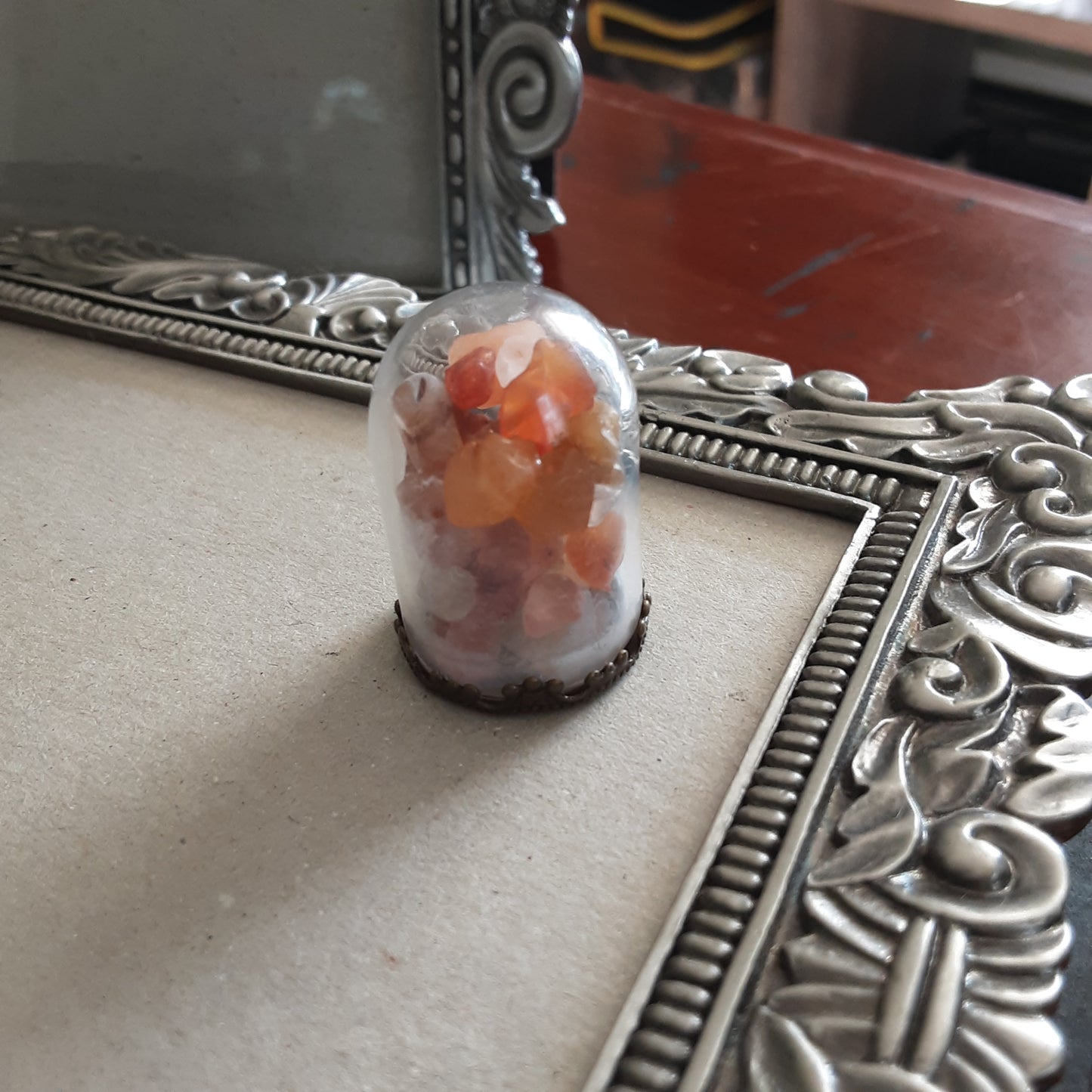 Agate in glass, please read