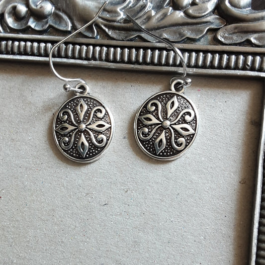 Silver decorative earrings, style 3