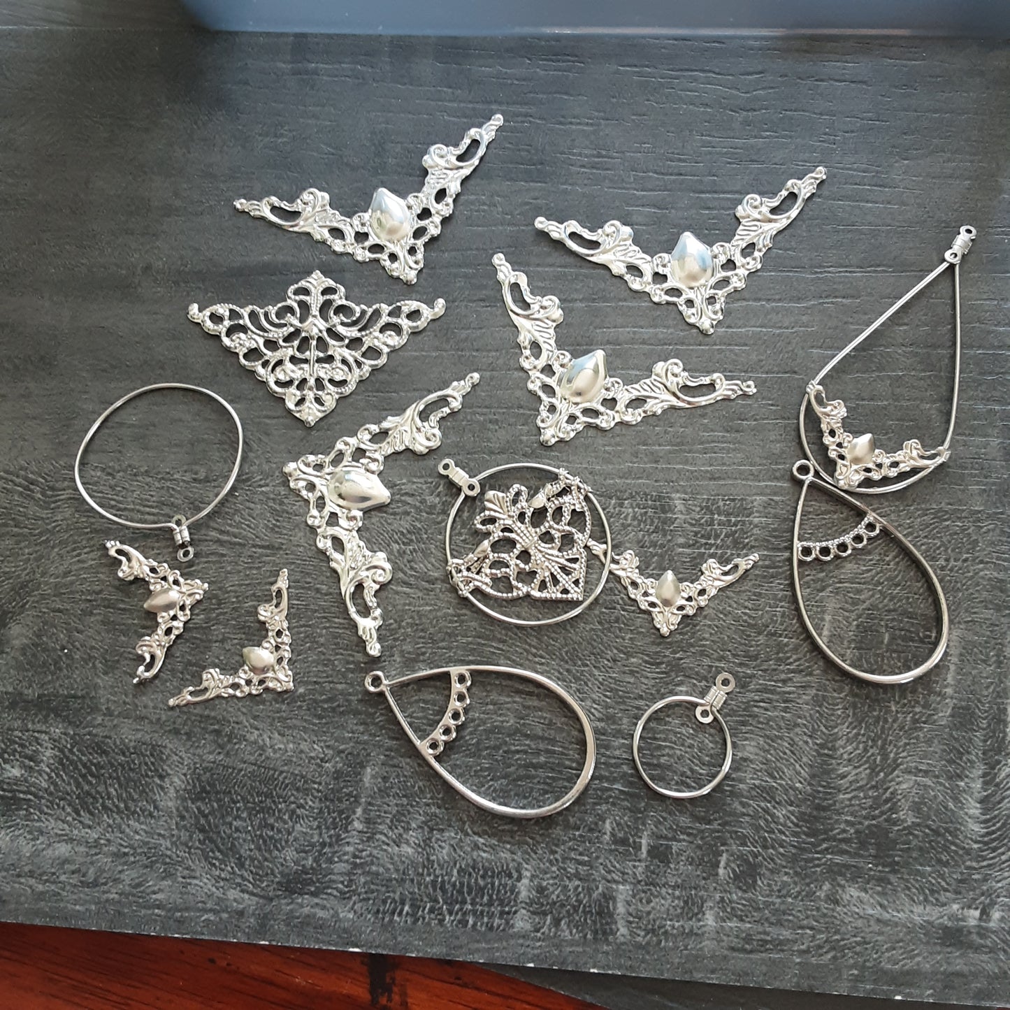 Filigree lot