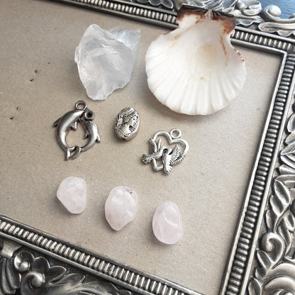 Aphrodite altar set