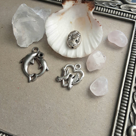 Aphrodite altar set