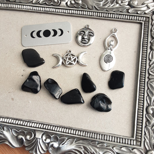 Moon phase altar decor set