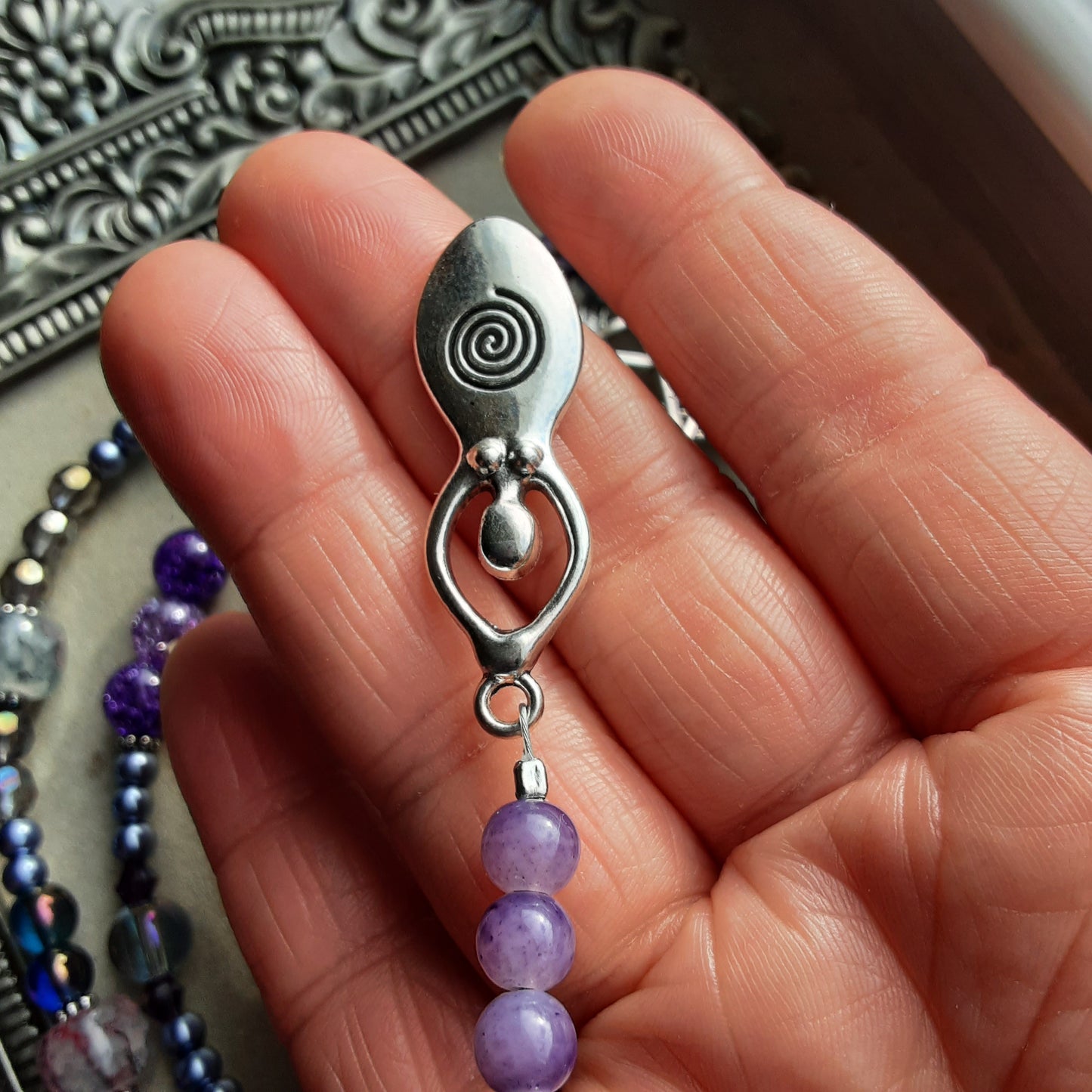 Witch prayer beads in purple