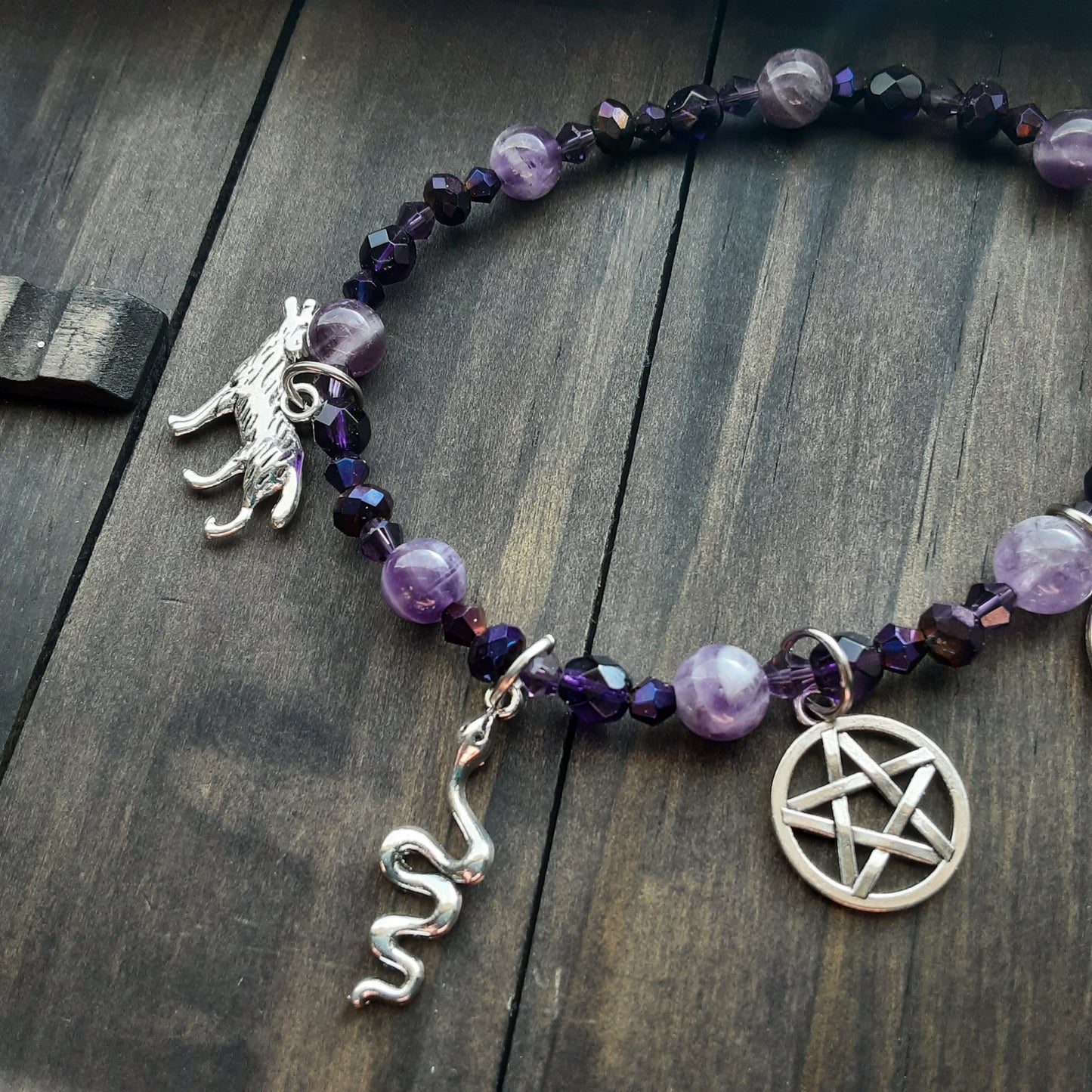 Hekate bracelet with Amethyst