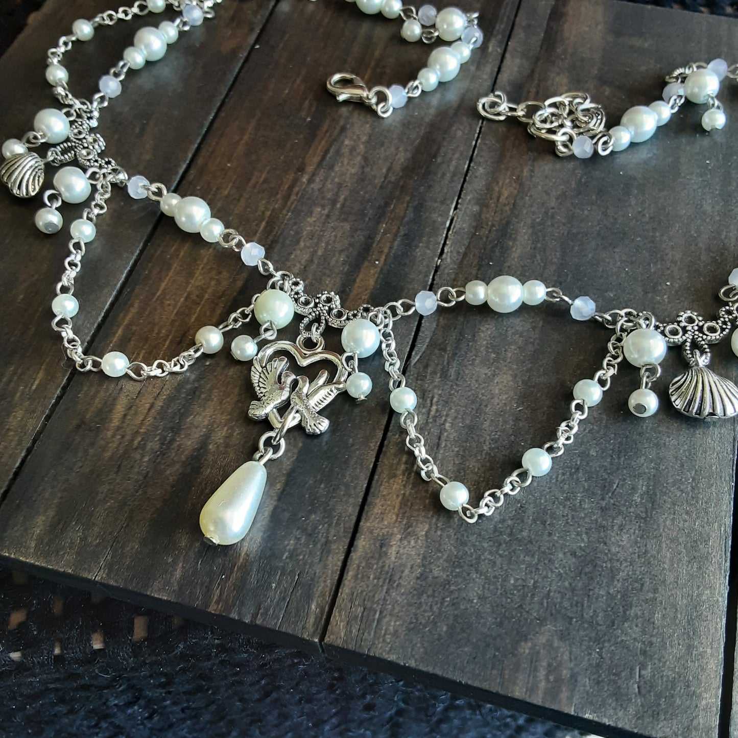 Aphrodite dedication necklace