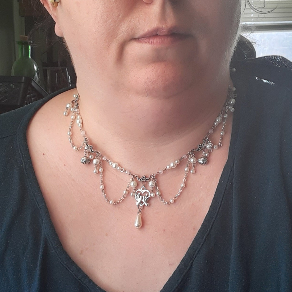 Aphrodite dedication necklace