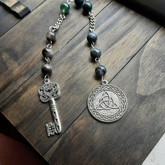 Triquetra knotwork prayer beads