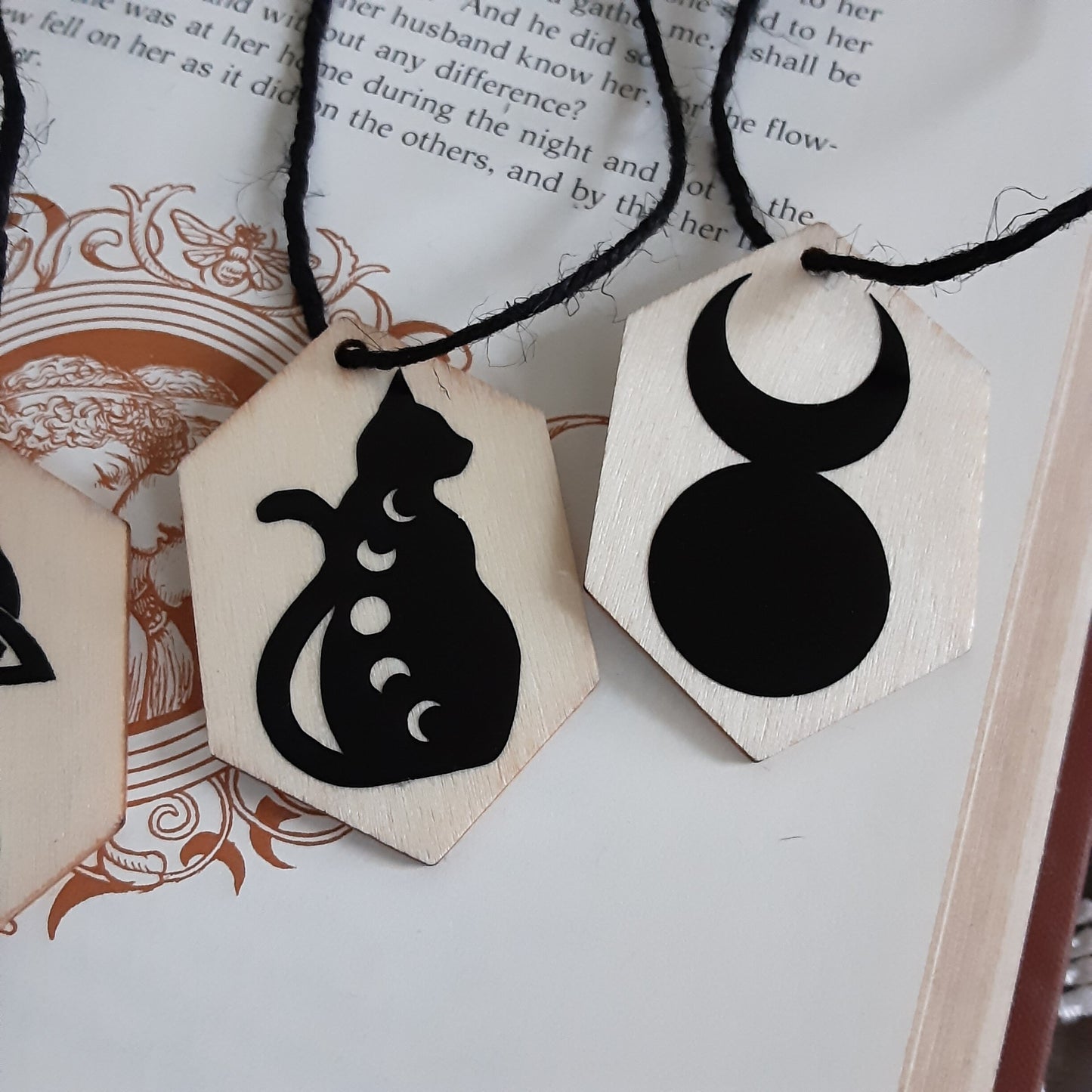 Yule ornaments, 1 pc wooden decor, Triquetra, Black Cat, Mushroom, Horned God Pagan Holiday decor, Witchy Gothic vibes, Pagan