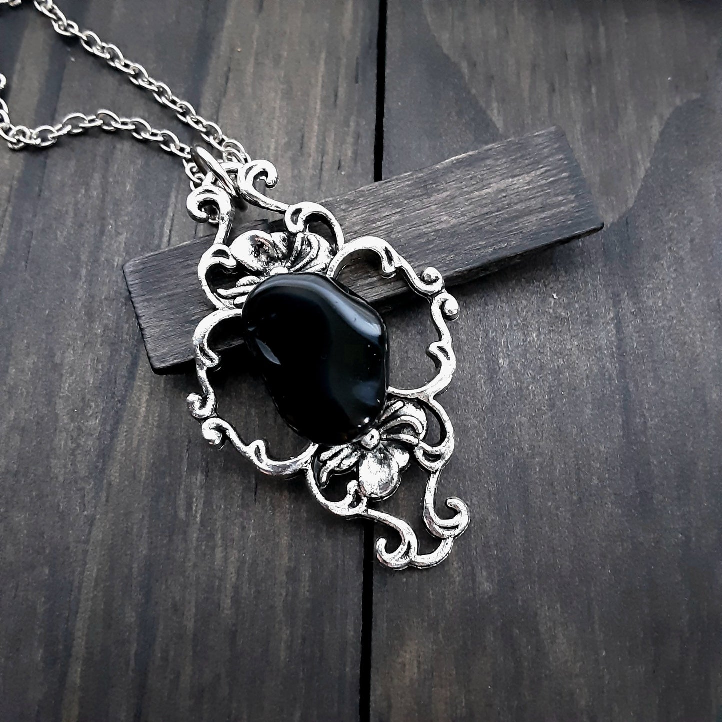 Obsidian Necklace Protection Witchcraft jewelry Gothic Dark Academia style pendant Vintage inspired Floral detailing